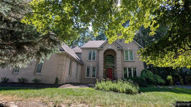 19691 Windridge Drive, Northville, MI 48167