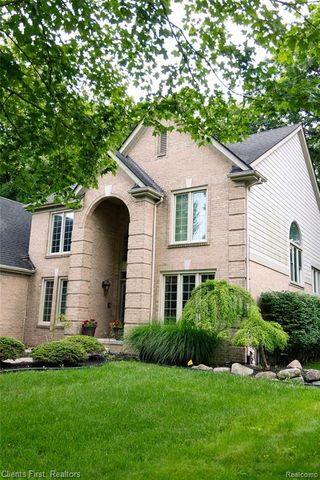 19691 Windridge Drive, Northville, MI 48167