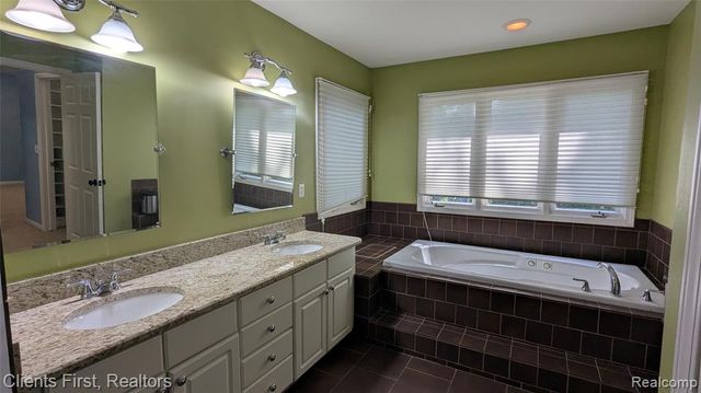 19691 Windridge Drive, Northville, MI 48167