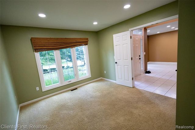 19691 Windridge Drive, Northville, MI 48167