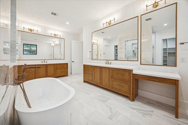 867 W 42nd Street, Houston, TX 77018