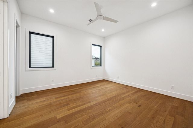 867 W 42nd Street, Houston, TX 77018