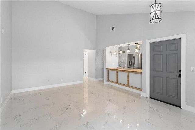 2062 SW 82ND Avenue, Davie, FL 33324