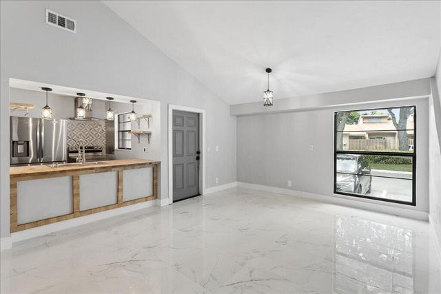 2062 SW 82ND Avenue, Davie, FL 33324