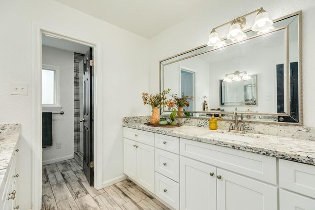 54 Forest Court, Lake Jackson, TX 77566