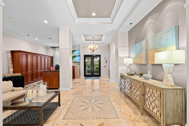 720 S Sapodilla Avenue 106, West Palm Beach, FL 33401