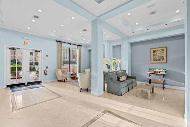 720 S Sapodilla Avenue 106, West Palm Beach, FL 33401