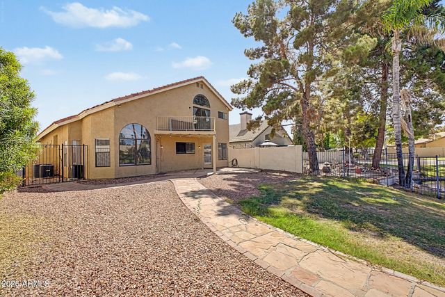 184 S Willow Creek Street, Chandler, AZ 85225