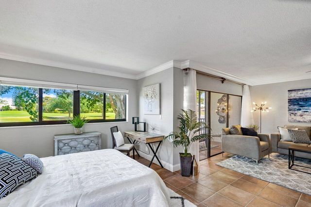 501 Greensward Lane 101-C, Delray Beach, FL 33445