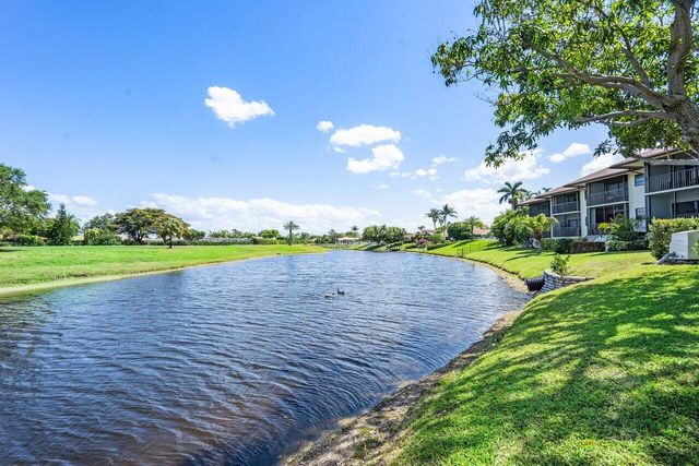 501 Greensward Lane 101-C, Delray Beach, FL 33445