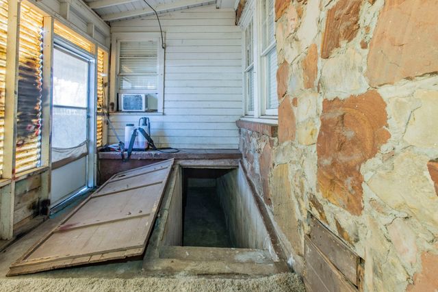 2200 Montrose Street, Bellmead, TX 76705