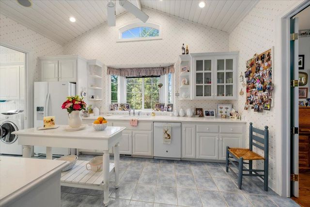 2920 Mount Danaher Rd, Camino, CA 95709