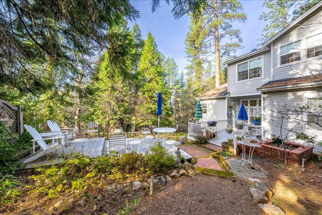 2920 Mount Danaher Rd, Camino, CA 95709