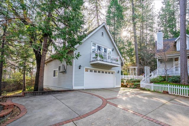 2920 Mount Danaher Rd, Camino, CA 95709