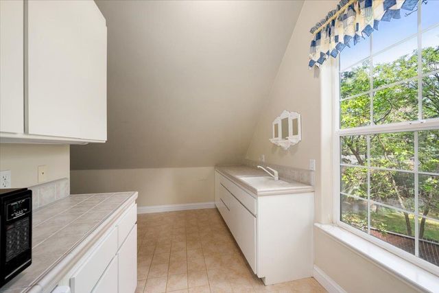 2920 Mount Danaher Rd, Camino, CA 95709