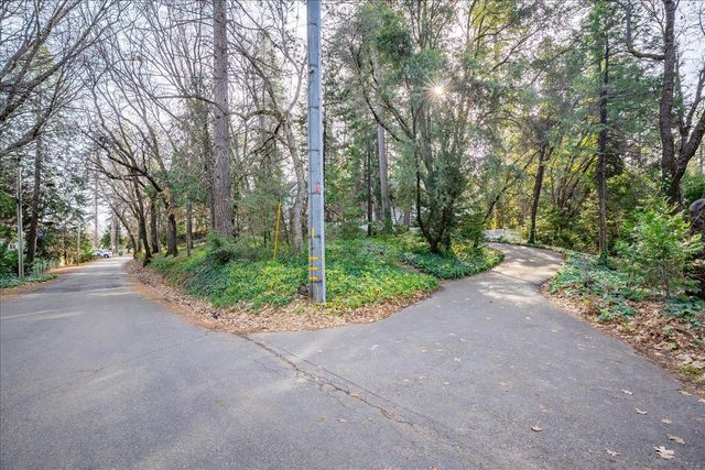 2920 Mount Danaher Rd, Camino, CA 95709