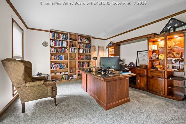 112 Willowood Circle, Hurricane, WV 25526