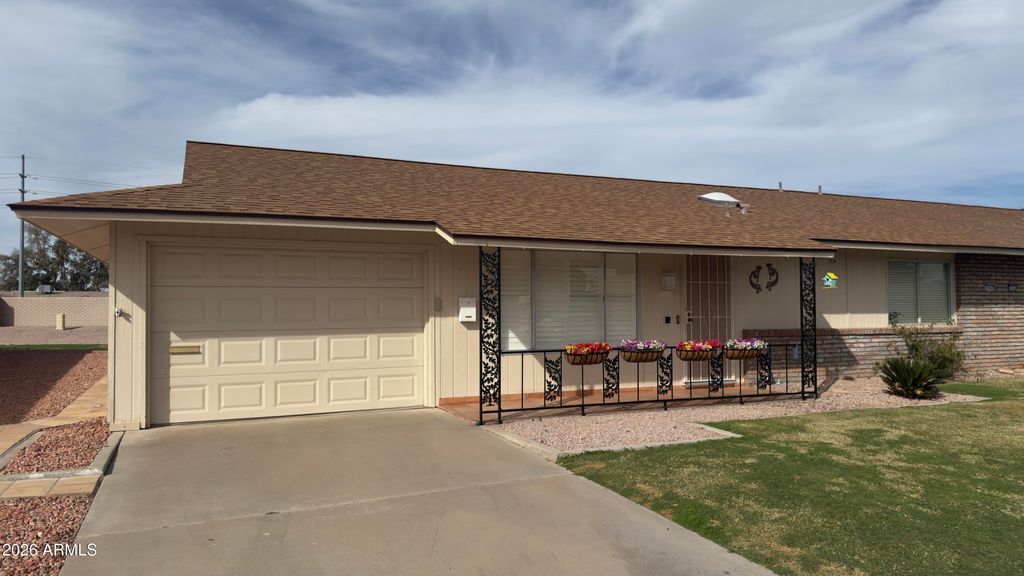 10562 W Campana Drive, Sun City, AZ 85351