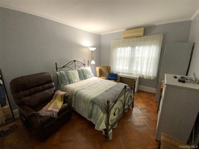 4705 189th Street, Flushing, NY 11358