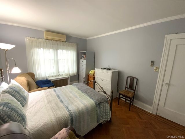 4705 189th Street, Flushing, NY 11358