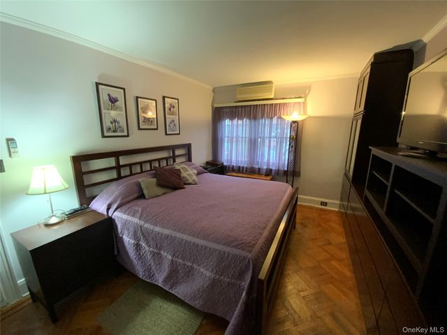 4705 189th Street, Flushing, NY 11358