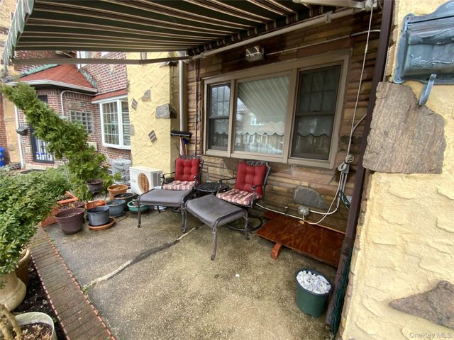 4705 189th Street, Flushing, NY 11358