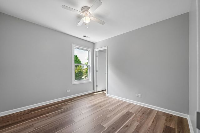 501 Bloomfield Drive, Bolingbrook, IL 60440