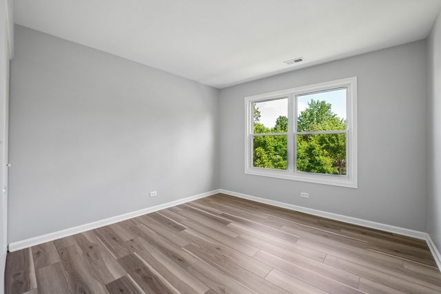 501 Bloomfield Drive, Bolingbrook, IL 60440