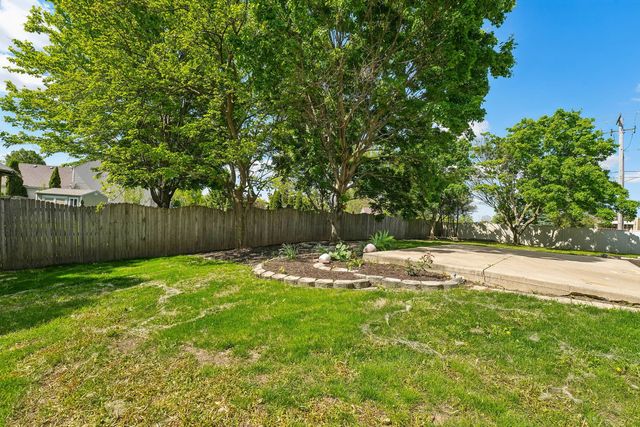 501 Bloomfield Drive, Bolingbrook, IL 60440
