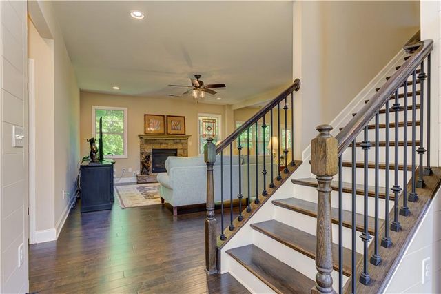 405 Acorn Run, Canton, GA 30115