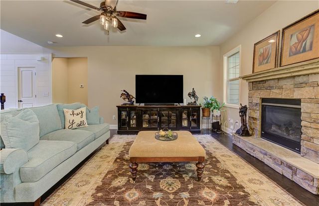 405 Acorn Run, Canton, GA 30115