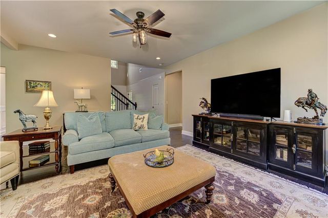 405 Acorn Run, Canton, GA 30115
