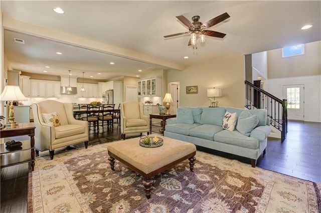 405 Acorn Run, Canton, GA 30115