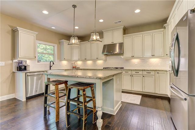 405 Acorn Run, Canton, GA 30115