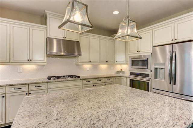 405 Acorn Run, Canton, GA 30115