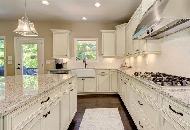 405 Acorn Run, Canton, GA 30115