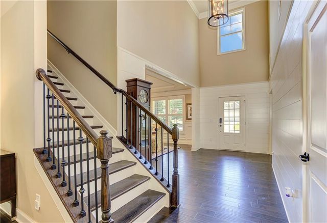 405 Acorn Run, Canton, GA 30115