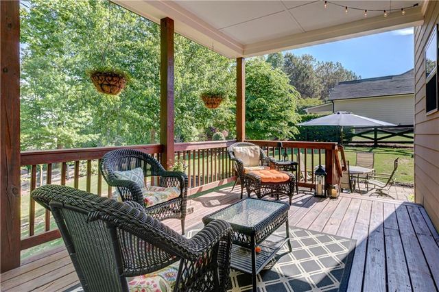405 Acorn Run, Canton, GA 30115
