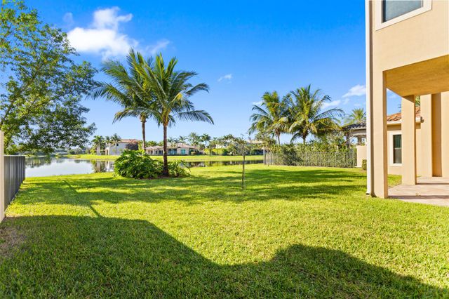 16743 Picardy Way, Delray Beach, FL 33446