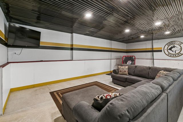 15067 Thrush Street NW, Andover, MN 55304