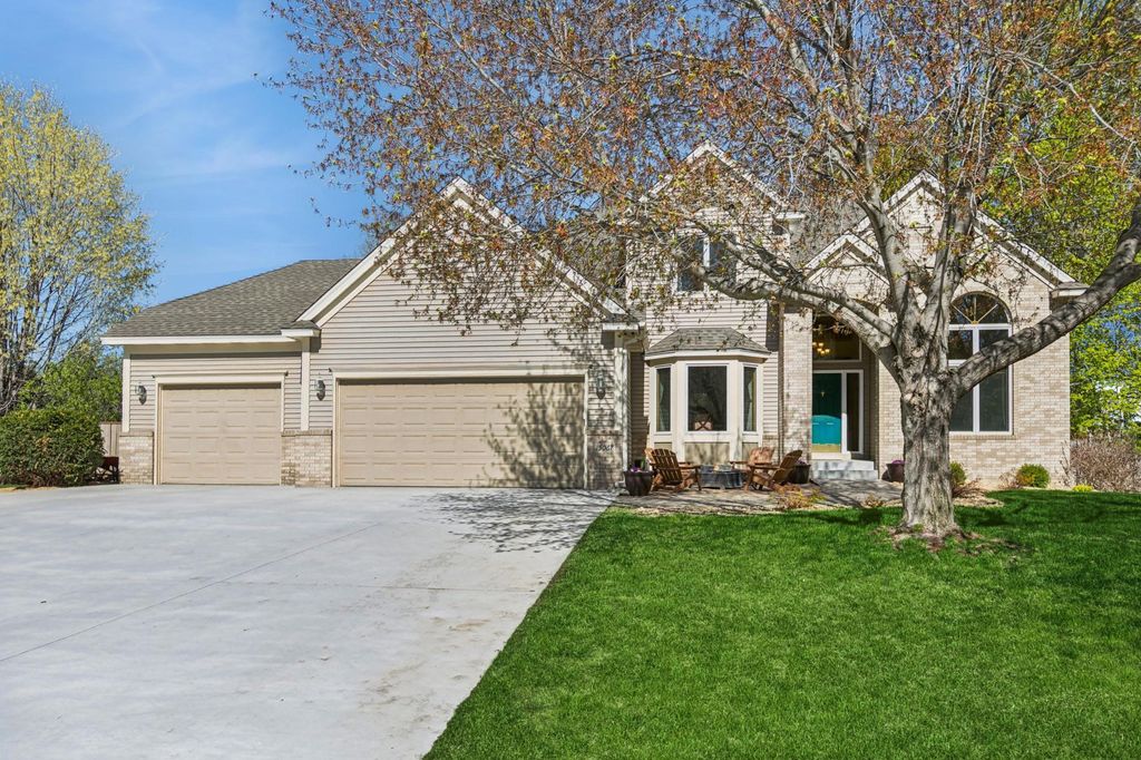 15067 Thrush Street NW, Andover, MN 55304