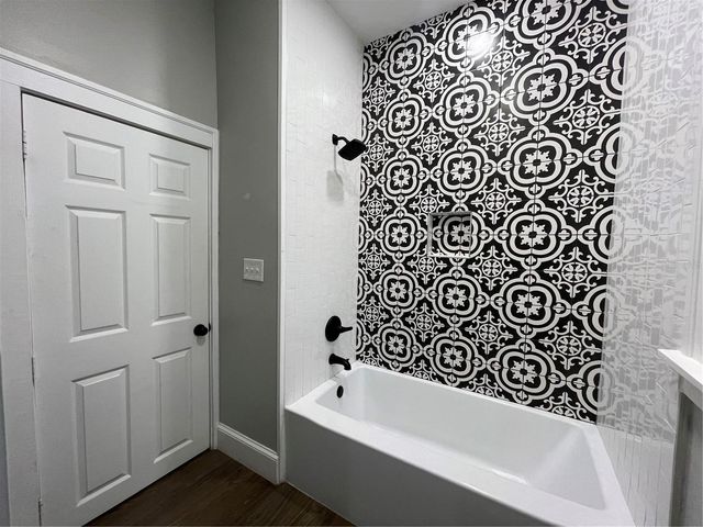 1932 W SPRUCE STREET, Tampa, FL 33607