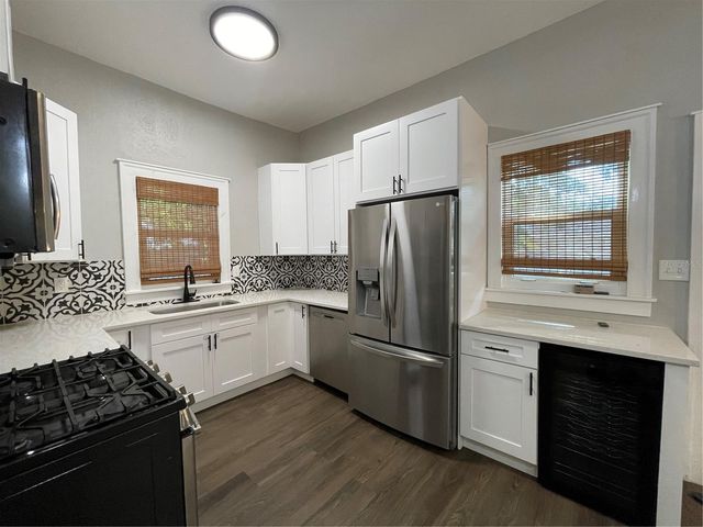 1932 W SPRUCE STREET, Tampa, FL 33607