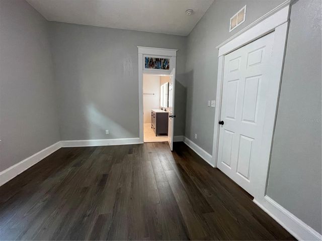 1932 W SPRUCE STREET, Tampa, FL 33607