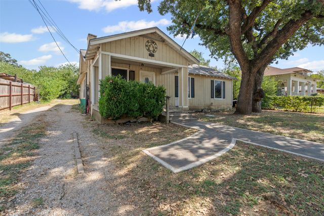 2909 Malcolm Street, Fort Worth, TX 76112