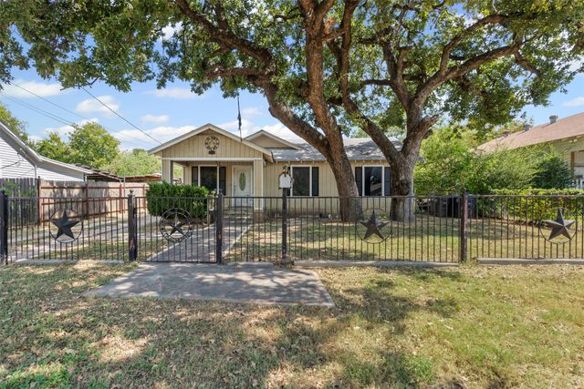 2909 Malcolm Street, Fort Worth, TX 76112
