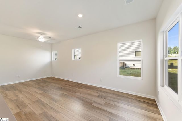 45 Nonnington Way, Taylors, SC 29687