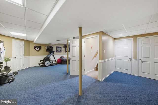 51 STONEHEDGE DR, Hightstown, NJ 08520