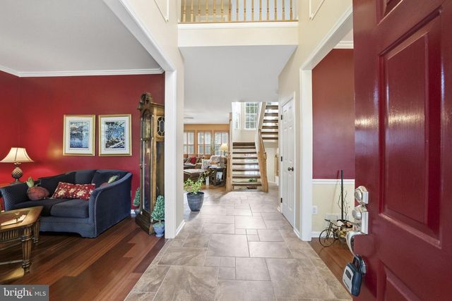 51 STONEHEDGE DR, Hightstown, NJ 08520