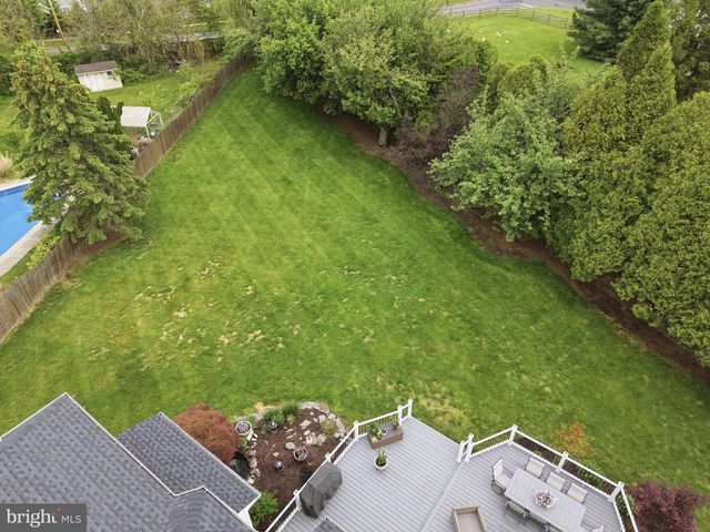 51 STONEHEDGE DR, Hightstown, NJ 08520